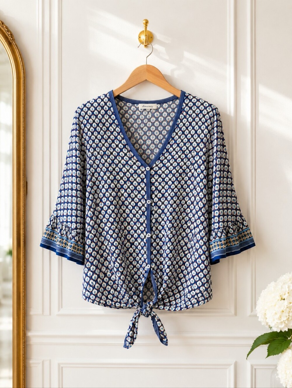 Max Studio Printed Tie Front Blouse Size XL | Blue Boho V-Neck Button Front Top - Picture 5 of 8